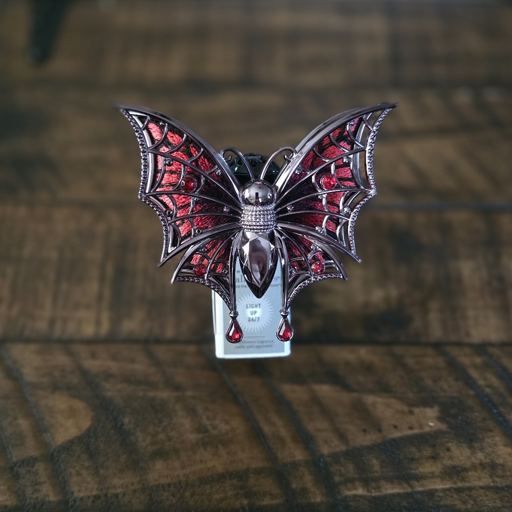 New 2024 Bath & Body Works Bedazzled Bat-Terfly Nightlight